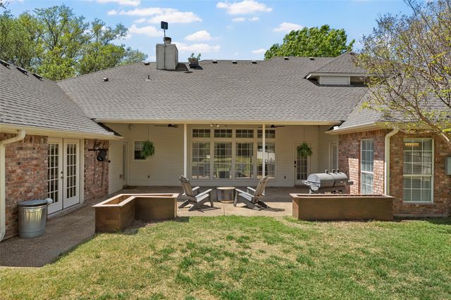 418 Riverview Drive, Woodway, TX 76712