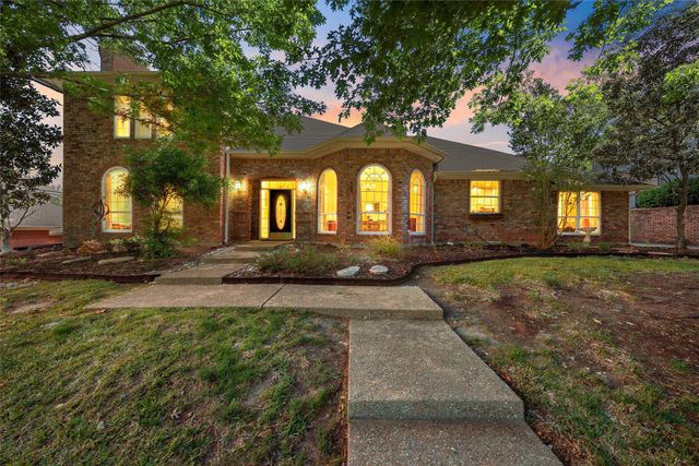 418 Riverview Drive, Woodway, TX 76712