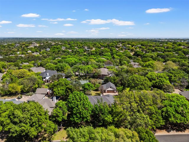 418 Riverview Drive, Woodway, TX 76712
