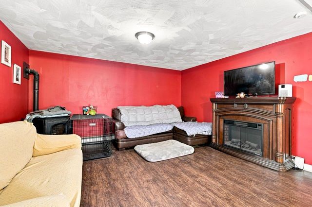 41 Demeritt Avenue, Lee, NH 03861