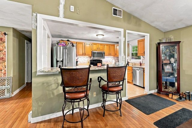 41 Demeritt Avenue, Lee, NH 03861