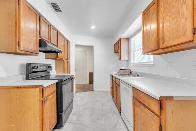 1040 Morse Ave, Sacramento, CA 95864