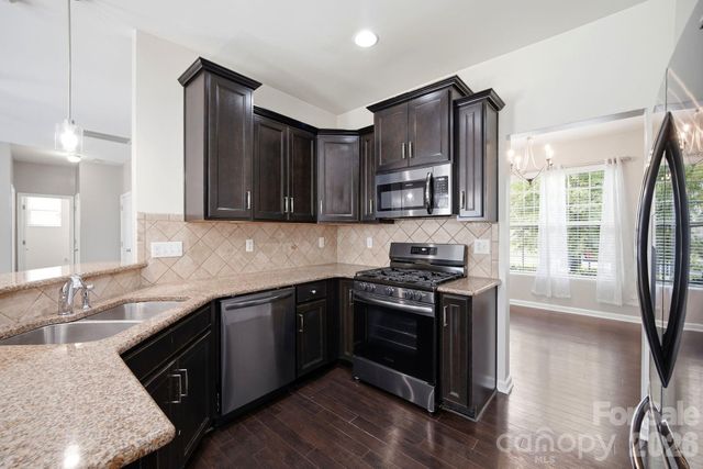 10609 Candlestick Court, Charlotte, NC 28273