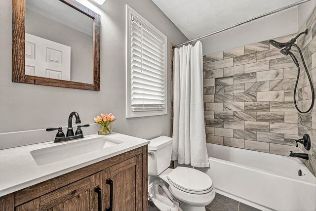 6124 Saddleridge CIR, Roanoke, VA 24018