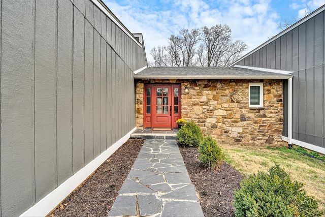 6124 Saddleridge CIR, Roanoke, VA 24018