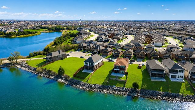 18102 Lakefront Court, Forney, TX 75126