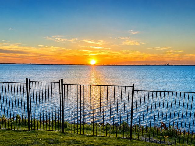 18102 Lakefront Court, Forney, TX 75126