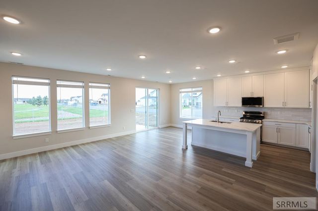 2846 N Grant Avenue, Idaho Falls, ID 83401