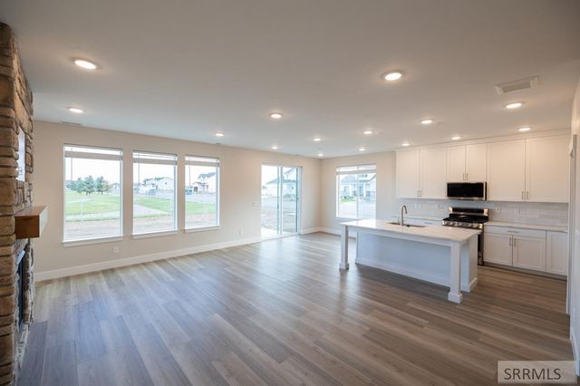 2846 N Grant Avenue, Idaho Falls, ID 83401