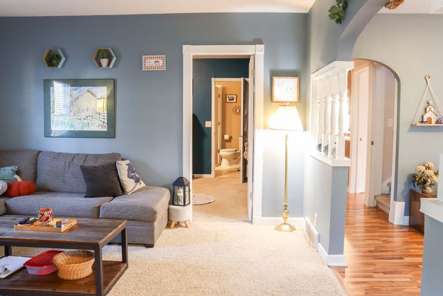 102 S Jackson Street, Morrison, IL 61270