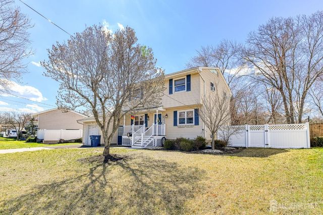 52 Owens Road, Old Bridge, NJ 08857