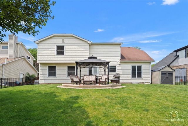 140 Amherst Drive, Bartlett, IL 60103
