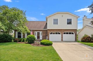 140 Amherst Drive, Bartlett, IL 60103