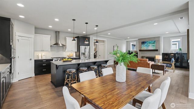 221 Shadow Avenue NE, Renton, WA 98059