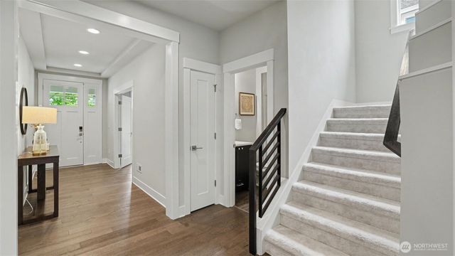 221 Shadow Avenue NE, Renton, WA 98059