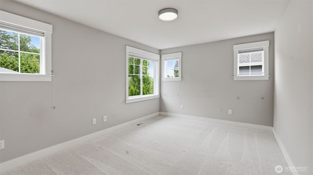 221 Shadow Avenue NE, Renton, WA 98059