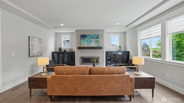 221 Shadow Avenue NE, Renton, WA 98059