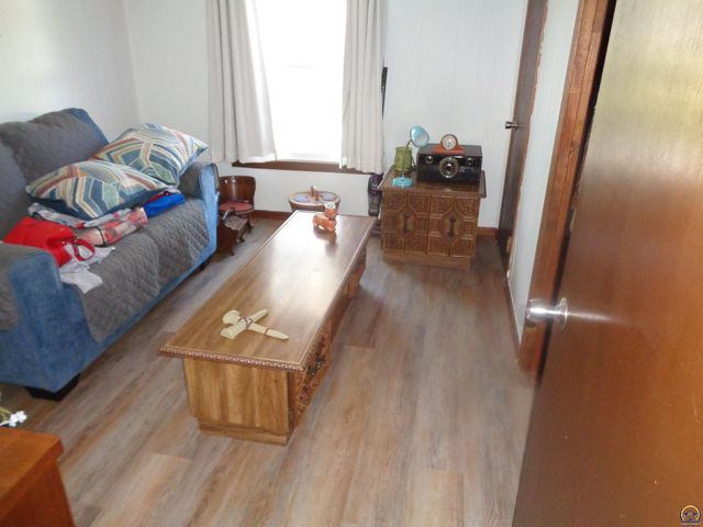 6545 NW Rose ST, Topeka, KS 66618