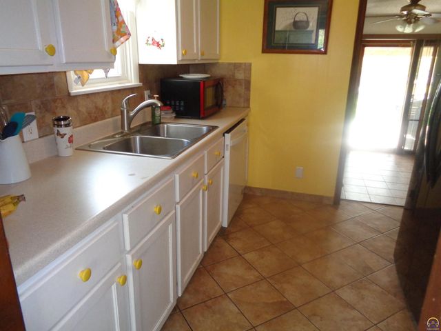 6545 NW Rose ST, Topeka, KS 66618