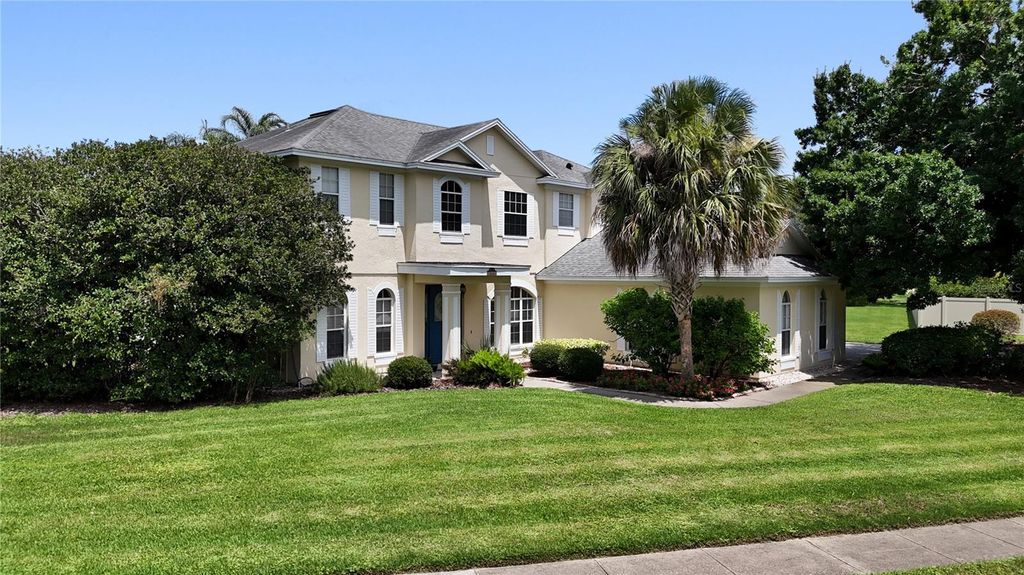 Image 2 of property listing at 10221 LUNDY COURT, Orlando, FL 32836