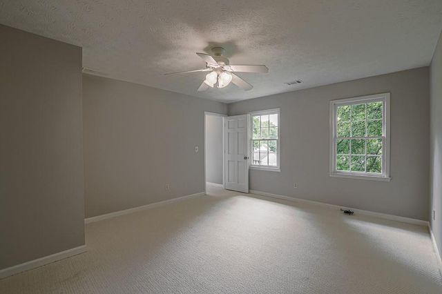 2451 Meadowglen Trail, Snellville, GA 30078