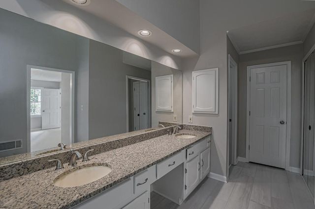 2451 Meadowglen Trail, Snellville, GA 30078