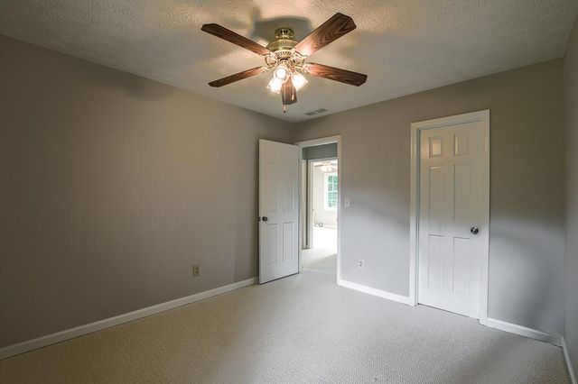 2451 Meadowglen Trail, Snellville, GA 30078