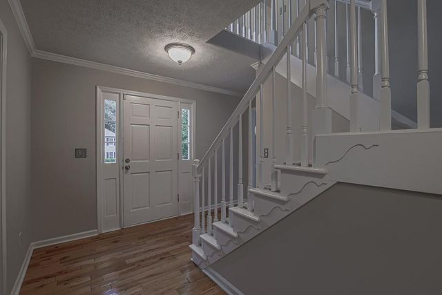 2451 Meadowglen Trail, Snellville, GA 30078