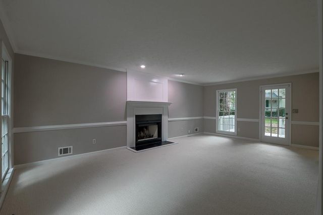 2451 Meadowglen Trail, Snellville, GA 30078