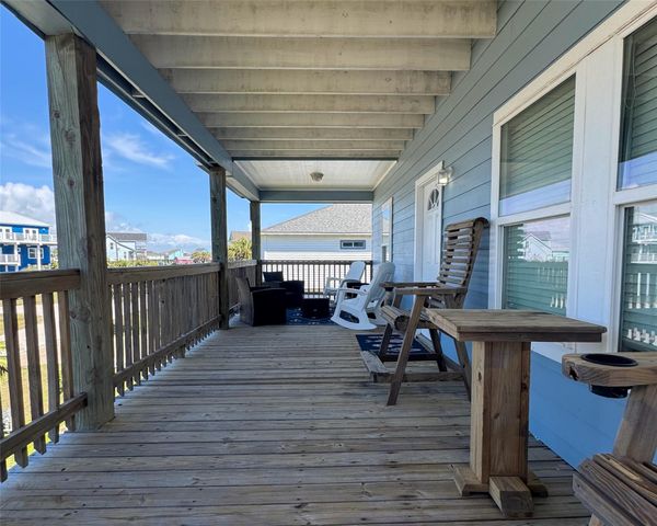12930 Buccaneer Parkway, Freeport, TX 77541