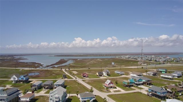 12930 Buccaneer Parkway, Freeport, TX 77541