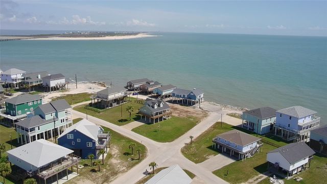 12930 Buccaneer Parkway, Freeport, TX 77541