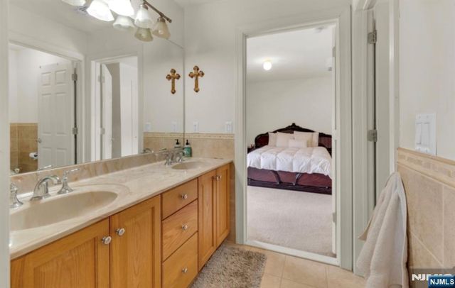 34 Kanouse Lane, Montville Township, NJ 07045
