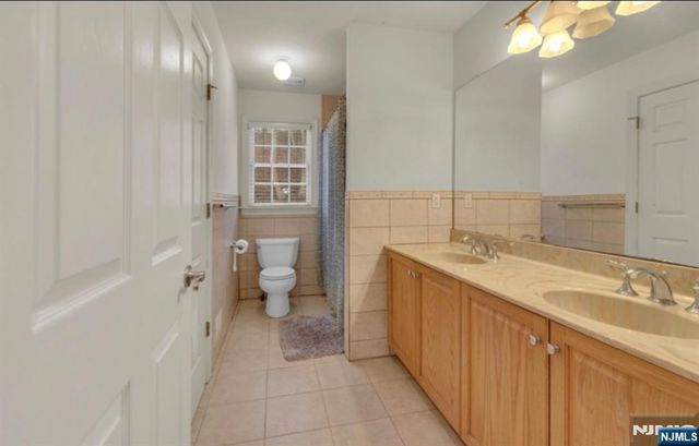 34 Kanouse Lane, Montville Township, NJ 07045