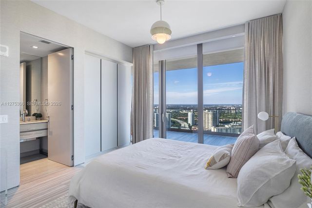 18975 E Collins Ave 3802, Sunny Isles Beach, FL 33160
