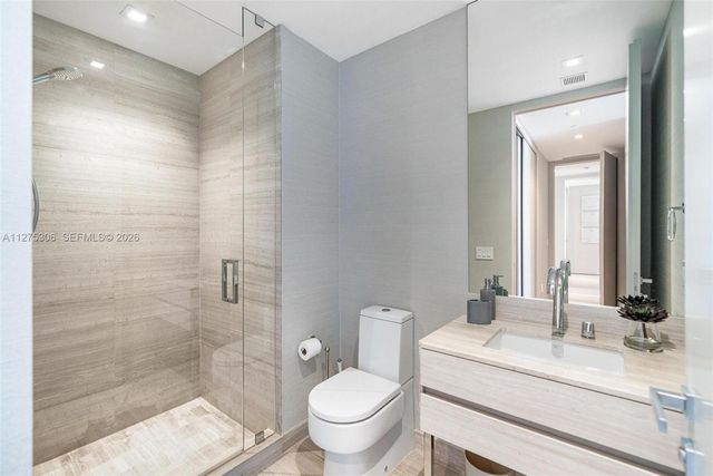 18975 E Collins Ave 3802, Sunny Isles Beach, FL 33160