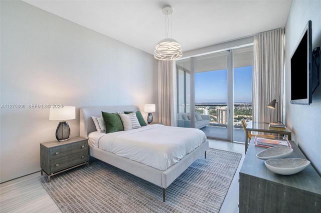 18975 E Collins Ave 3802, Sunny Isles Beach, FL 33160