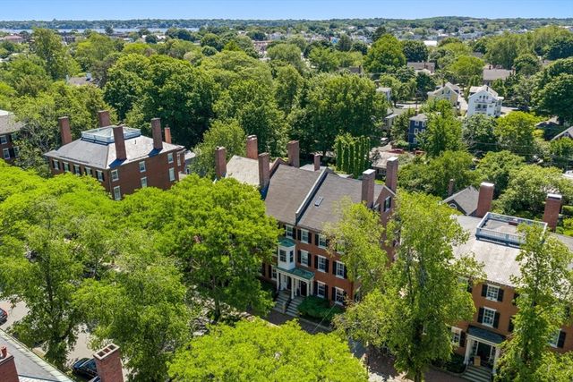 33 Chestnut St, Salem, MA 01970