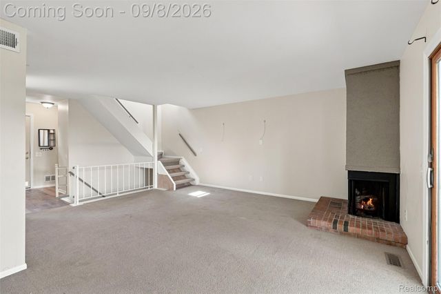 418 Willow Grove Lane, Rochester Hills, MI 48307