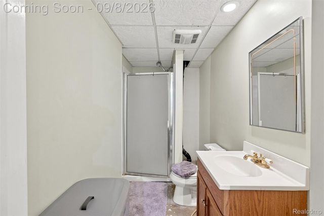 418 Willow Grove Lane, Rochester Hills, MI 48307