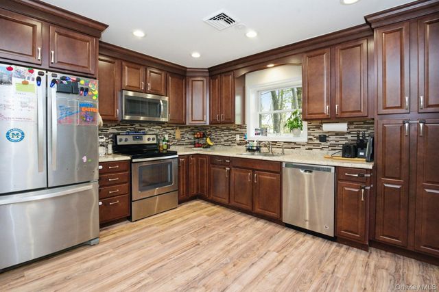 54-58 De Liso Lane, Mahopac, NY 10541