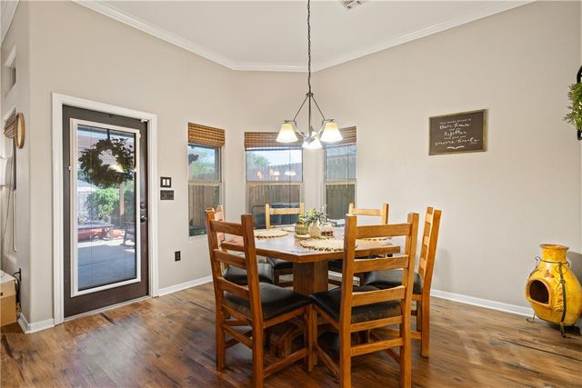 303 Pacific Dr, Portland, TX 78374