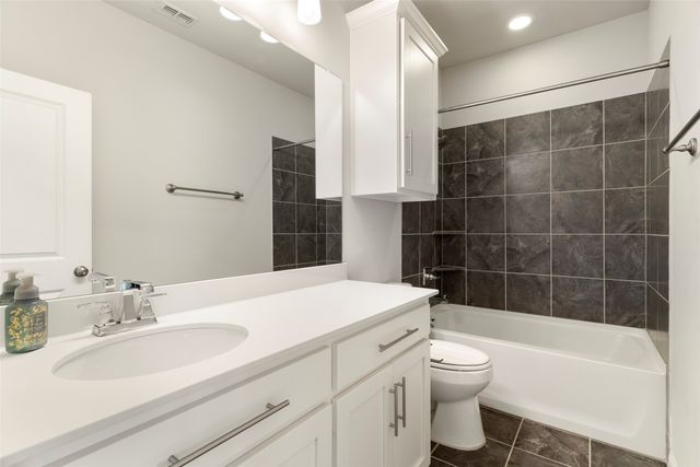 1036 Gardenia Street, Carrollton, TX 75007