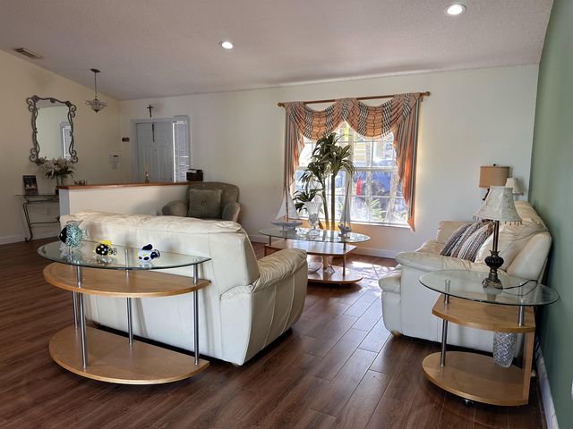 1761 SW 135th Way, Miramar, FL 33027