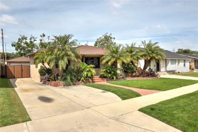 6023 Pepperwood, Lakewood, CA 90712