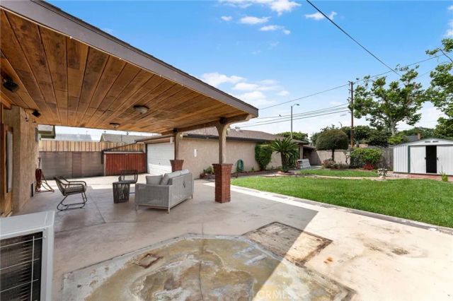 6023 Pepperwood, Lakewood, CA 90712