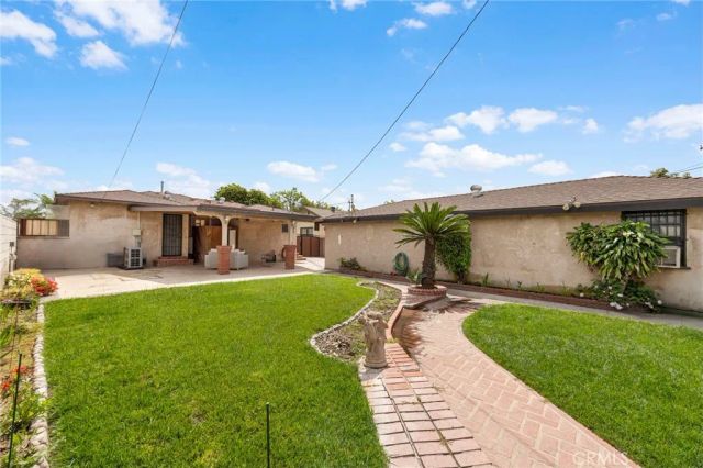 6023 Pepperwood, Lakewood, CA 90712