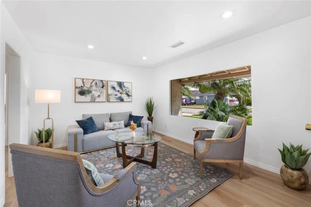 6023 Pepperwood, Lakewood, CA 90712