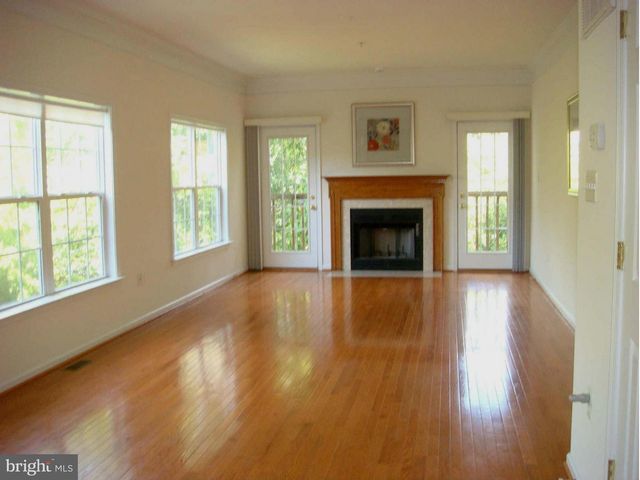 126 GEORGE ST, Gaithersburg, MD 20877