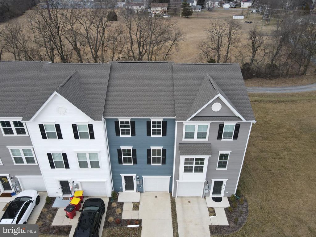 99 GRAY SILVER RD, Inwood, WV 25428